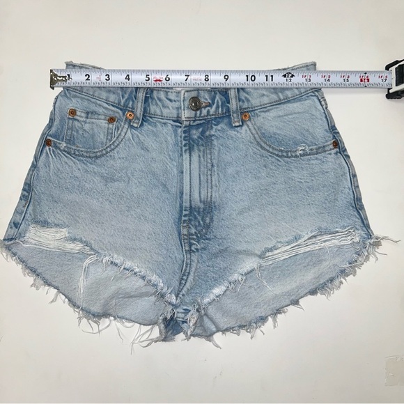 Zara High Rise Denim Cutoff Shorts 4 Blue Distressed Raw Hem Casual Festival - Picture 10 of 11